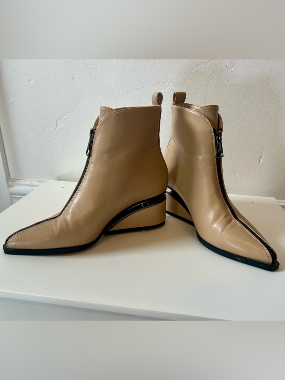 Torgeis Marion Women's Wedge Ankle Boots-Size 7